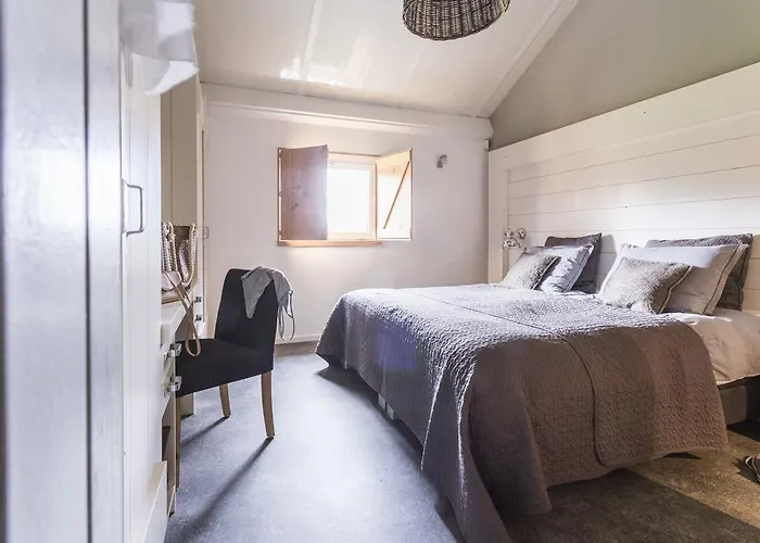 Holiday home Liefkeshoek